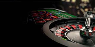 Responsible gaming reminder beside cricket match odds content on mobile